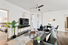 Vibrant 2BR Near Birminghams Best Spots 32
